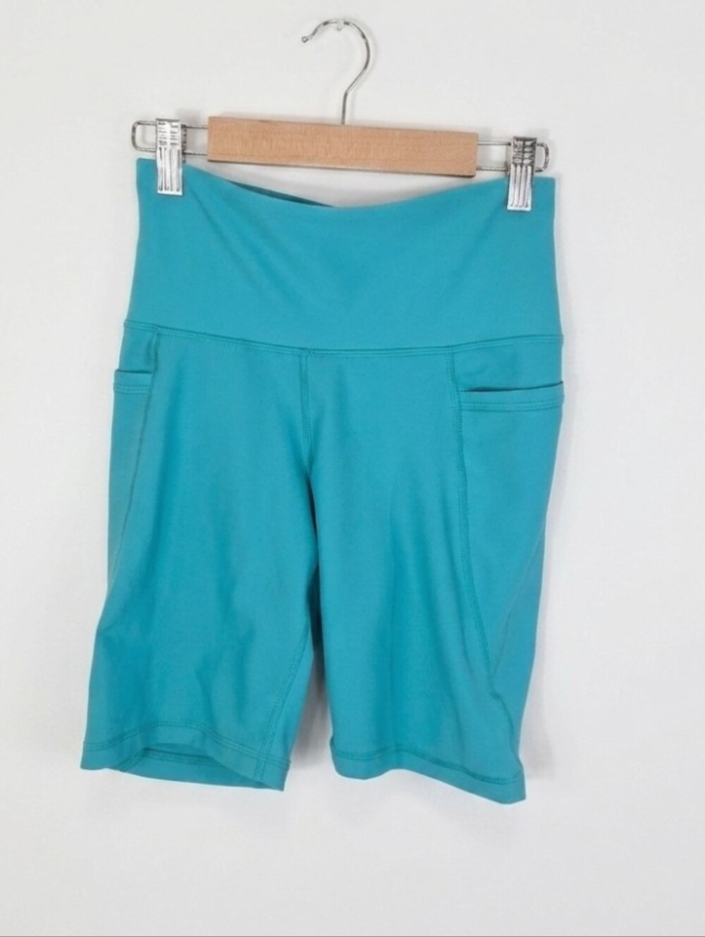 Old Navy Active bike shorts
